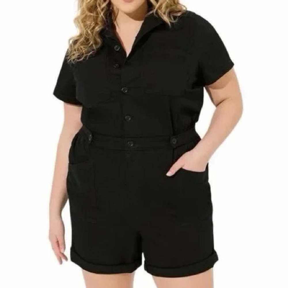 NWT Torrid Deep Black Lightweight Twill Jumper